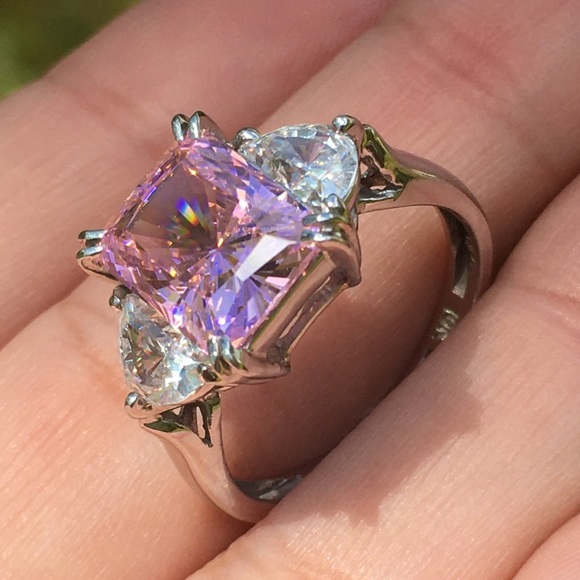 10k Solid White Gold Pink & White CZ Ring - Picture 2 of 13